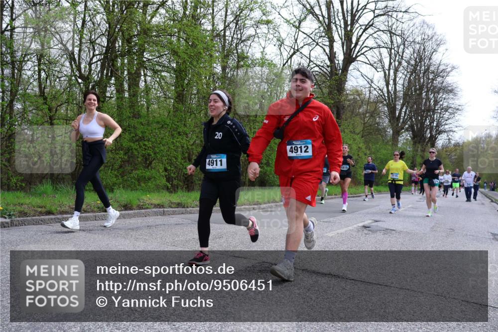 12.04.2026 - 45. Internationalen Wilhelmsburger Insellauf Yannick Fuchs http://msf.ph/oto/9506451 12.04.2026 13:00:42 Laufen 20, 4911, 4912, 5819, 3115 meine-sportfotos.de