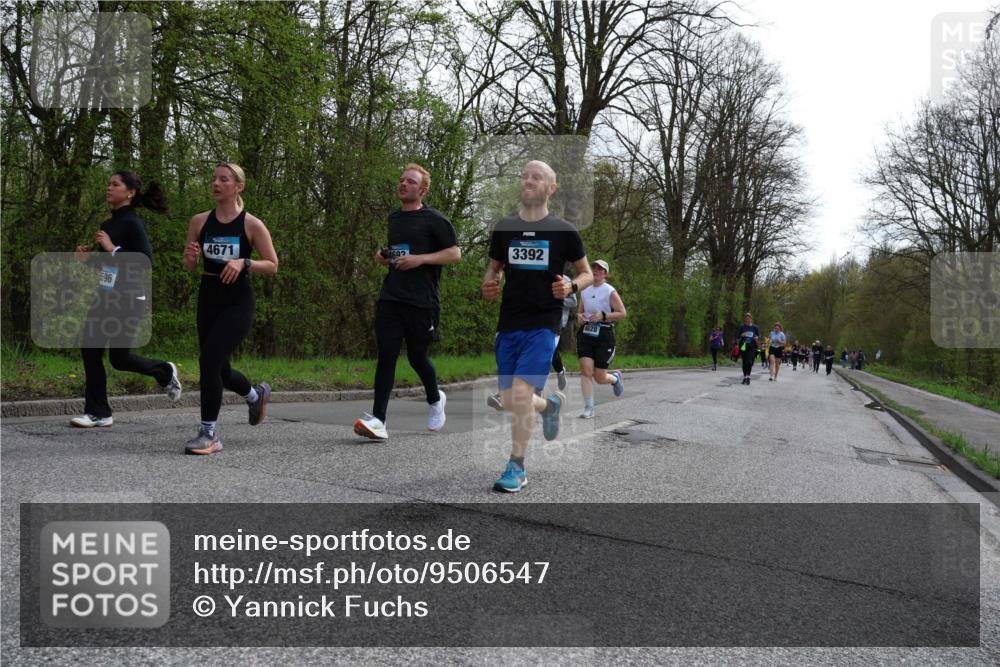 12.04.2026 - 45. Internationalen Wilhelmsburger Insellauf Yannick Fuchs http://msf.ph/oto/9506547 12.04.2026 13:01:01 Laufen 596, 4671, 4692, 3392, 4628 meine-sportfotos.de