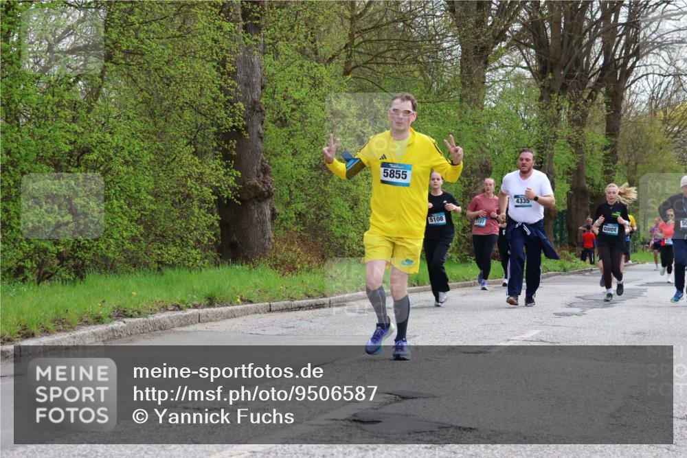 12.04.2026 - 45. Internationalen Wilhelmsburger Insellauf Yannick Fuchs http://msf.ph/oto/9506587 12.04.2026 13:01:12 Laufen 5855, 5108, 2107, 4335 meine-sportfotos.de