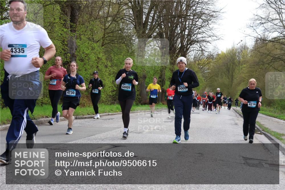 12.04.2026 - 45. Internationalen Wilhelmsburger Insellauf Yannick Fuchs http://msf.ph/oto/9506615 12.04.2026 13:01:17 Laufen 4335, 2107, 4910, 4730, 2274, 2275, 5005, 4216 meine-sportfotos.de
