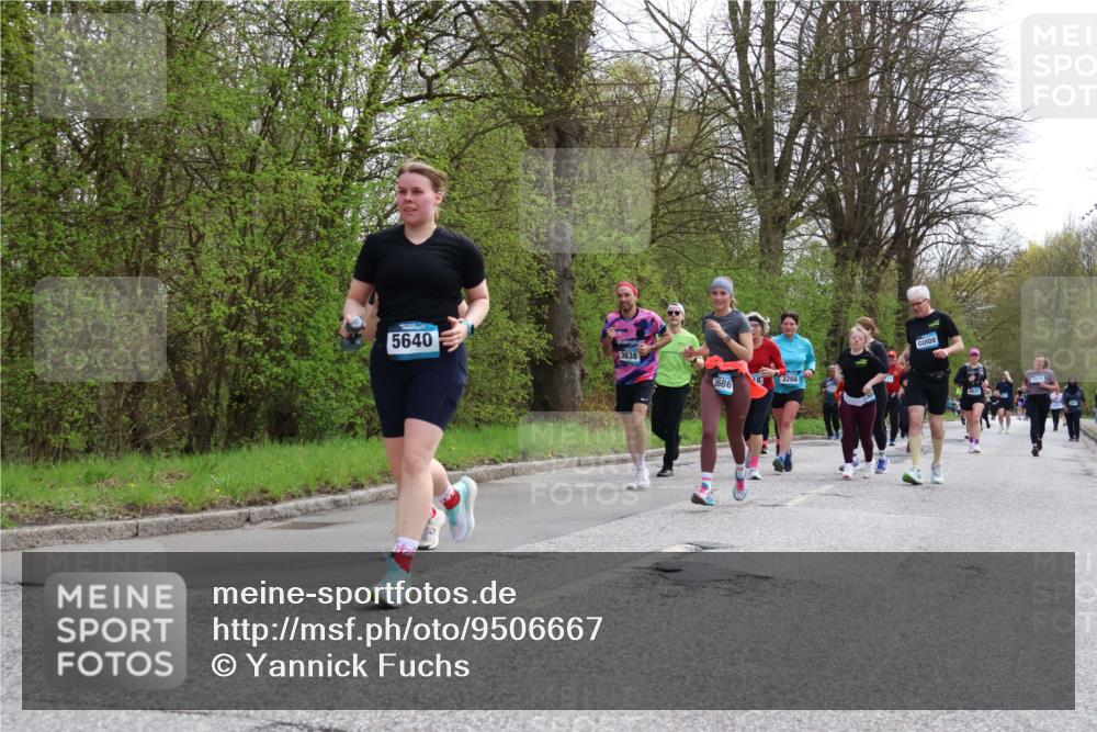 12.04.2026 - 45. Internationalen Wilhelmsburger Insellauf Yannick Fuchs http://msf.ph/oto/9506667 12.04.2026 13:01:28 Laufen 5640, 3638, 3268, 3686 meine-sportfotos.de