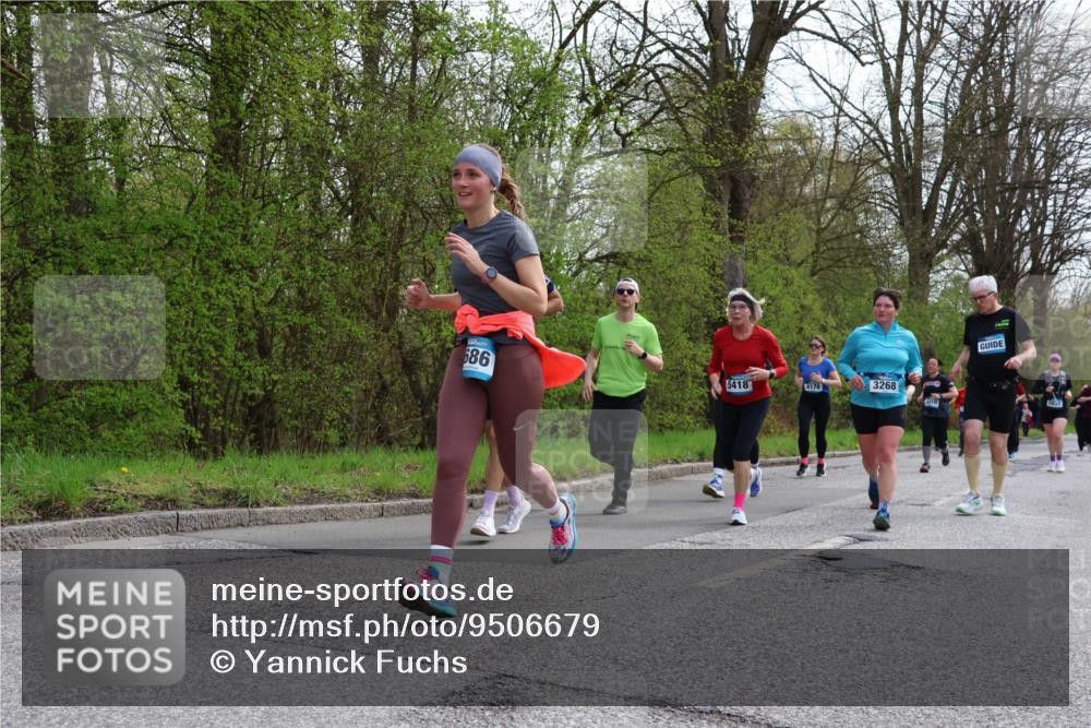 12.04.2026 - 45. Internationalen Wilhelmsburger Insellauf Yannick Fuchs http://msf.ph/oto/9506679 12.04.2026 13:01:31 Laufen 686, 5418, 4178, 3268 meine-sportfotos.de