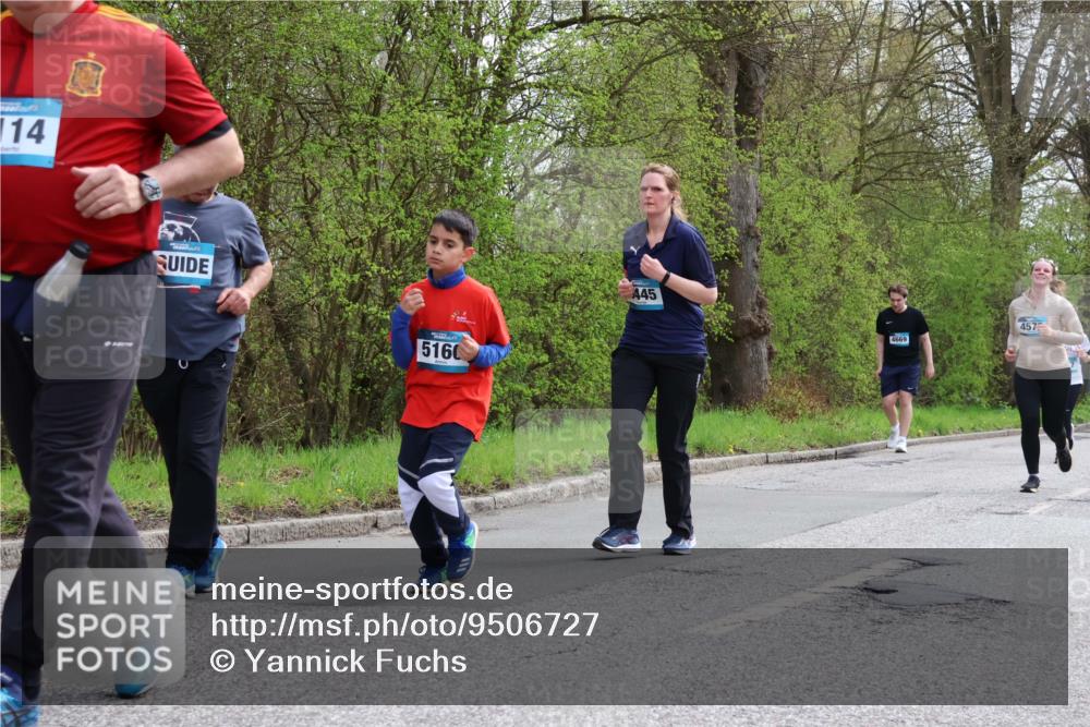 12.04.2026 - 45. Internationalen Wilhelmsburger Insellauf Yannick Fuchs http://msf.ph/oto/9506727 12.04.2026 13:01:42 Laufen 14, 5160, 445, 4669, 457 meine-sportfotos.de