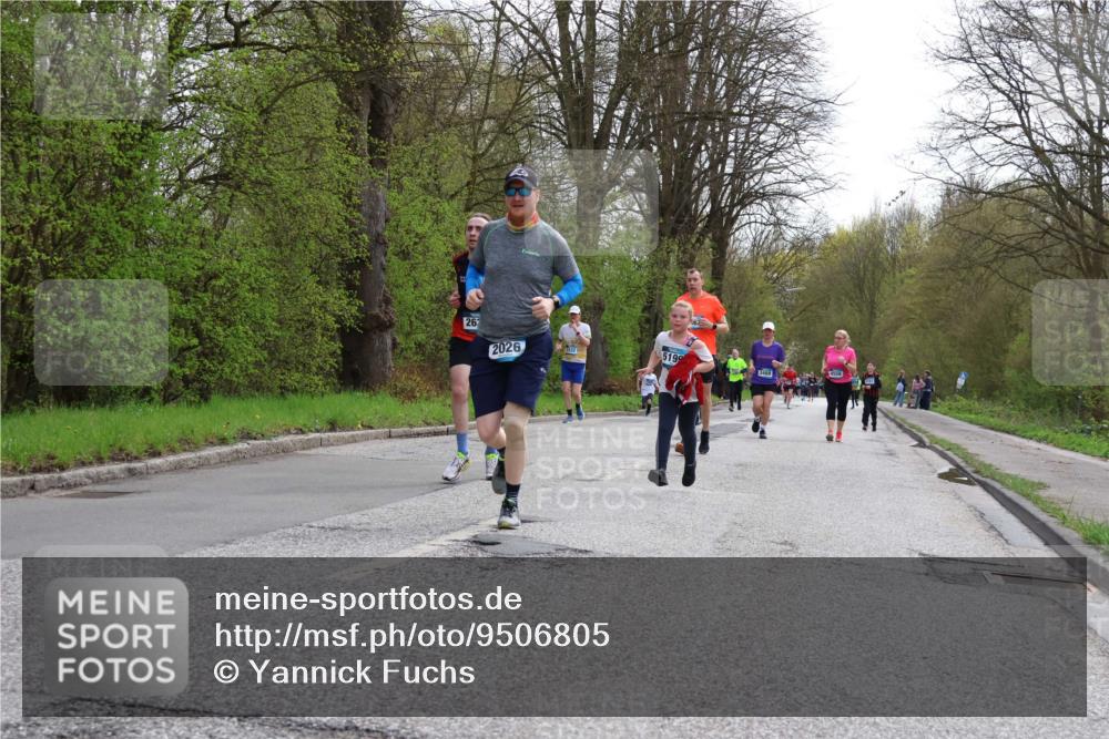 12.04.2026 - 45. Internationalen Wilhelmsburger Insellauf Yannick Fuchs http://msf.ph/oto/9506805 12.04.2026 13:02:00 Laufen 26, 2026, 5199, 3469, 4558 meine-sportfotos.de