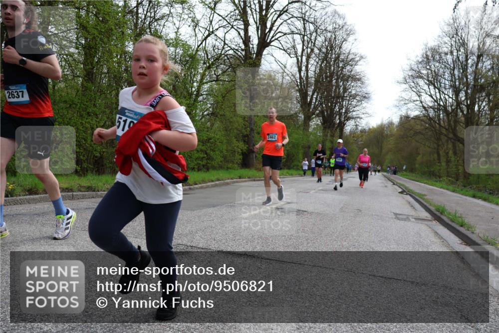 12.04.2026 - 45. Internationalen Wilhelmsburger Insellauf Yannick Fuchs http://msf.ph/oto/9506821 12.04.2026 13:02:03 Laufen 2637, 519, 2462, 3000 meine-sportfotos.de