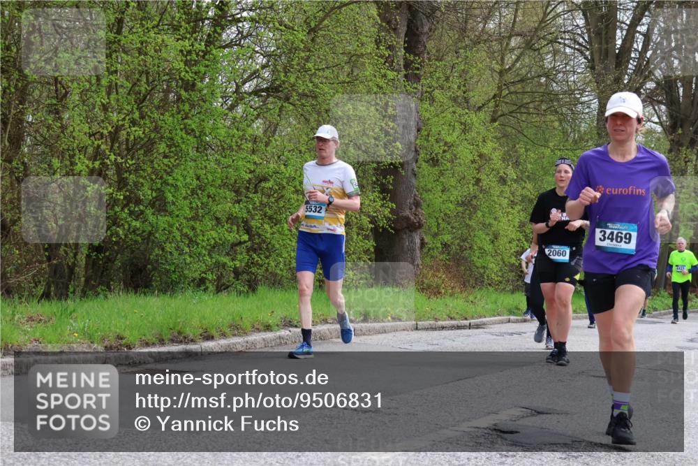12.04.2026 - 45. Internationalen Wilhelmsburger Insellauf Yannick Fuchs http://msf.ph/oto/9506831 12.04.2026 13:02:05 Laufen 5532, 2060, 3469, 4421 meine-sportfotos.de