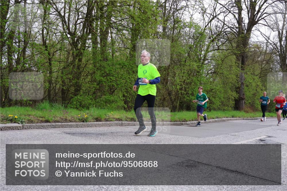 12.04.2026 - 45. Internationalen Wilhelmsburger Insellauf Yannick Fuchs http://msf.ph/oto/9506868 12.04.2026 13:02:14 Laufen 442, 514, 5292, 2470 meine-sportfotos.de