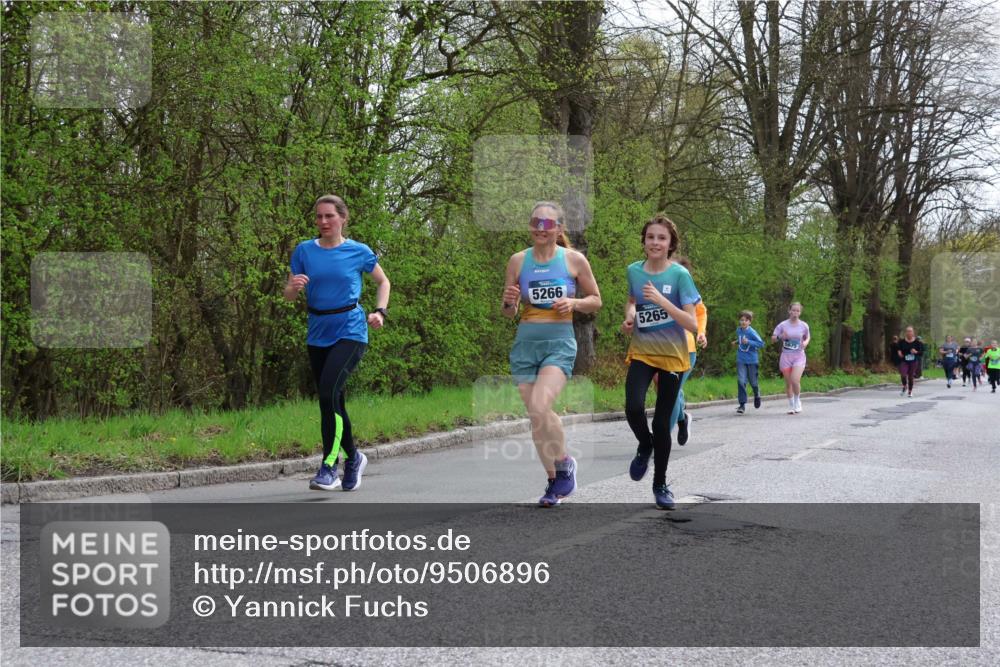 12.04.2026 - 45. Internationalen Wilhelmsburger Insellauf Yannick Fuchs http://msf.ph/oto/9506896 12.04.2026 13:02:20 Laufen 5266, 5265 meine-sportfotos.de