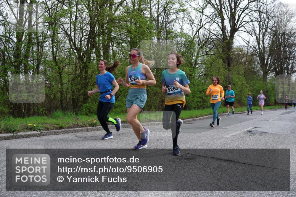 12.04.2026 - 45. Internationalen Wilhelmsburger Insellauf Yannick Fuchs http://msf.ph/oto/9506905 12.04.2026 13:02:21 Laufen 5266, 5265, 5498 meine-sportfotos.de