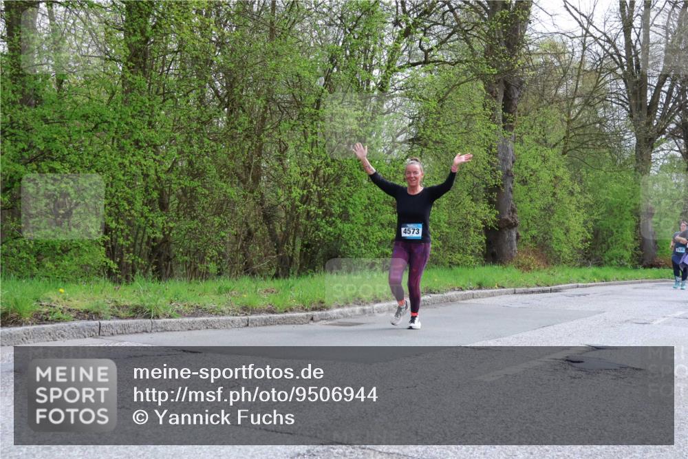12.04.2026 - 45. Internationalen Wilhelmsburger Insellauf Yannick Fuchs http://msf.ph/oto/9506944 12.04.2026 13:02:30 Laufen 4573, 2445 meine-sportfotos.de