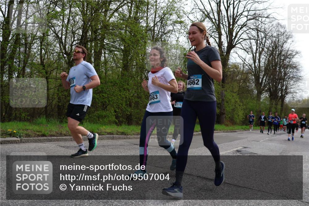 12.04.2026 - 45. Internationalen Wilhelmsburger Insellauf Yannick Fuchs http://msf.ph/oto/9507004 12.04.2026 13:02:45 Laufen 813, 1663, 4111, 4662 meine-sportfotos.de