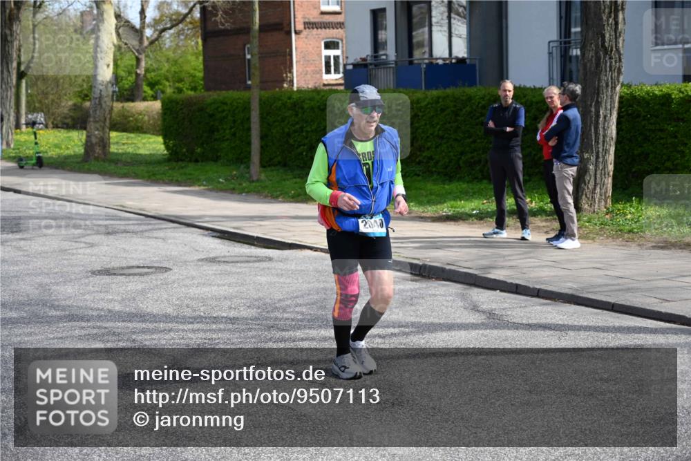12.04.2026 - 45. Internationalen Wilhelmsburger Insellauf J. Mangold http://msf.ph/oto/9507113 12.04.2026 11:43:56 Ziel 2040, 2663 meine-sportfotos.de