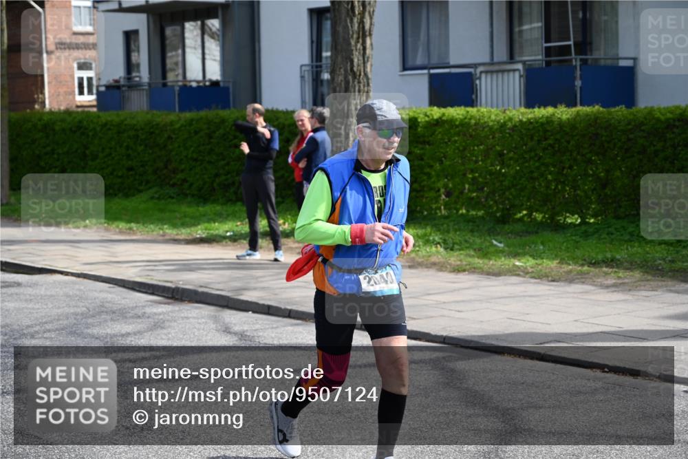 12.04.2026 - 45. Internationalen Wilhelmsburger Insellauf J. Mangold http://msf.ph/oto/9507124 12.04.2026 11:43:57 Ziel 2040, 2663 meine-sportfotos.de
