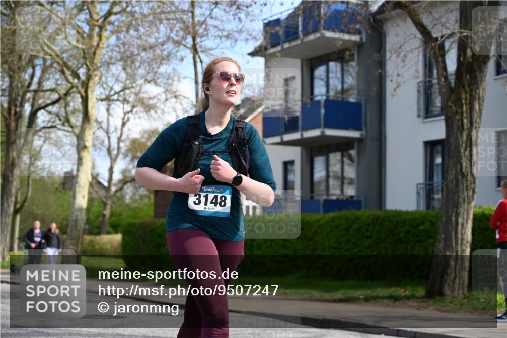 12.04.2026 - 45. Internationalen Wilhelmsburger Insellauf J. Mangold http://msf.ph/oto/9507247 12.04.2026 11:47:16 Ziel 3148, 3533, 3532, 3457 meine-sportfotos.de