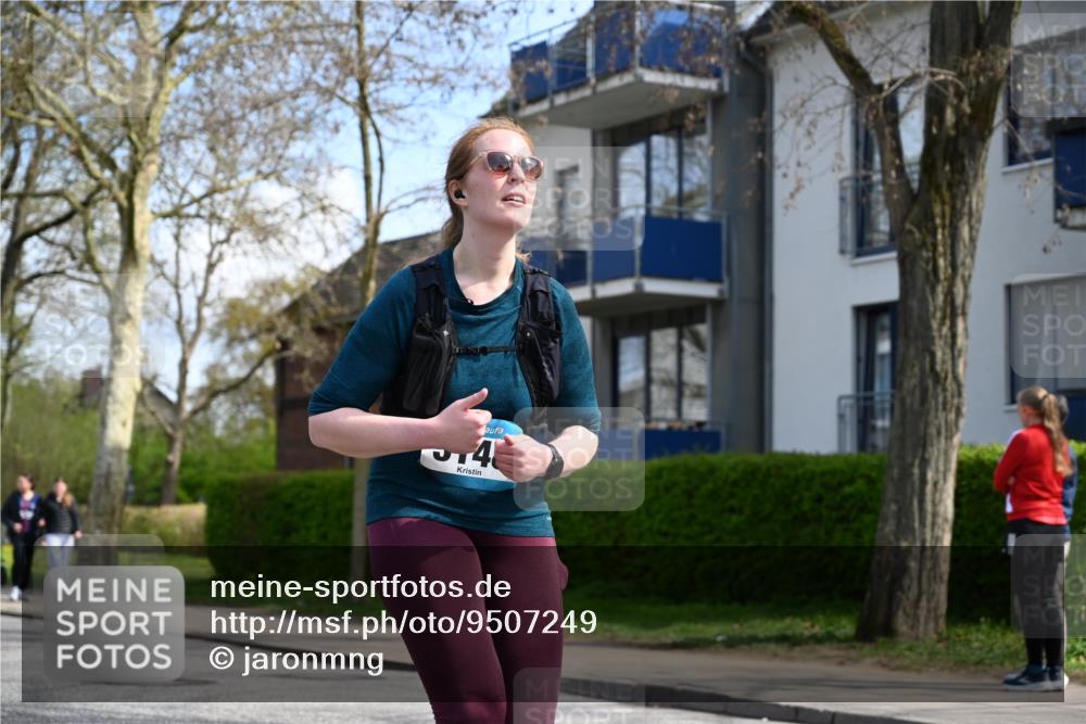 12.04.2026 - 45. Internationalen Wilhelmsburger Insellauf J. Mangold http://msf.ph/oto/9507249 12.04.2026 11:47:16 Ziel 3148, 3533, 3532, 3457 meine-sportfotos.de