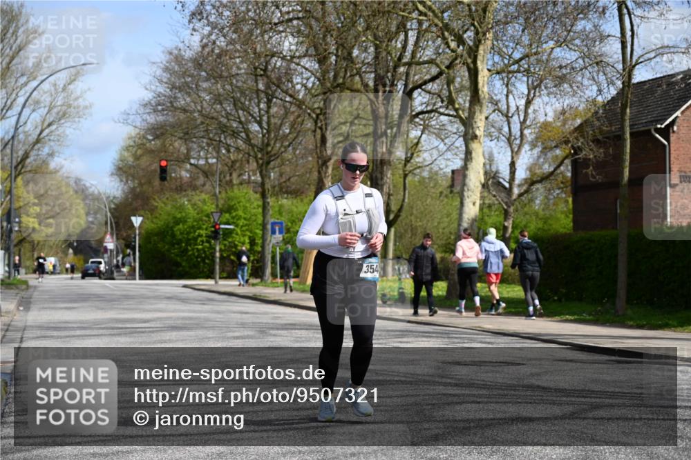 12.04.2026 - 45. Internationalen Wilhelmsburger Insellauf J. Mangold http://msf.ph/oto/9507321 12.04.2026 11:51:58 Ziel 3544 meine-sportfotos.de