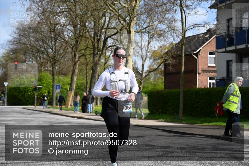 12.04.2026 - 45. Internationalen Wilhelmsburger Insellauf J. Mangold http://msf.ph/oto/9507328 12.04.2026 11:51:58 Ziel 3544 meine-sportfotos.de
