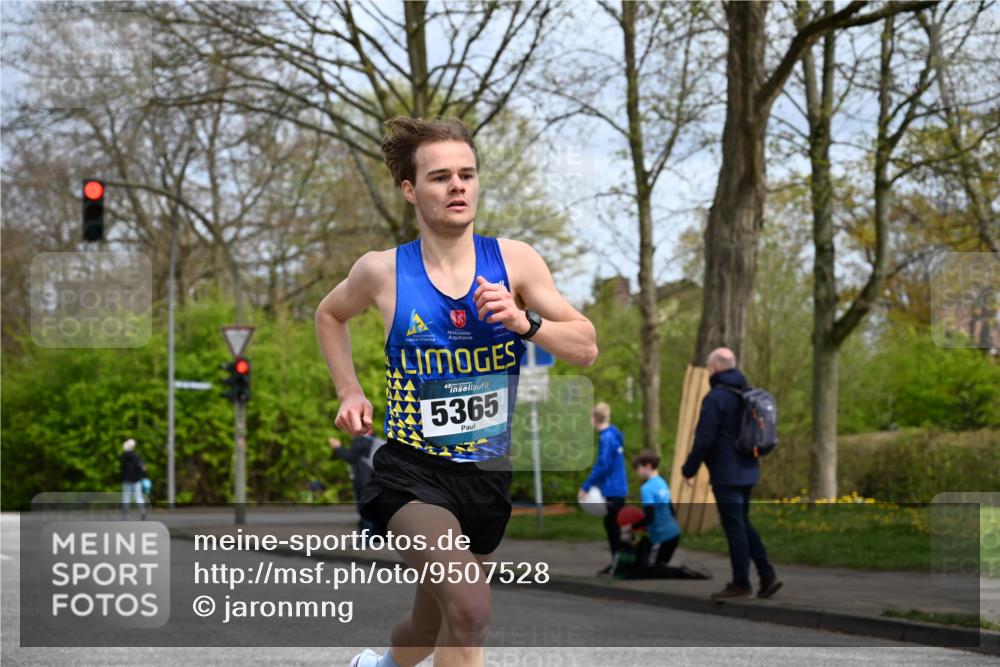 12.04.2026 - 45. Internationalen Wilhelmsburger Insellauf J. Mangold http://msf.ph/oto/9507528 12.04.2026 12:46:44 Ziel 3389, 5365, 3048, 5413, 4656, 5556, 5709, 3750, 3301 meine-sportfotos.de