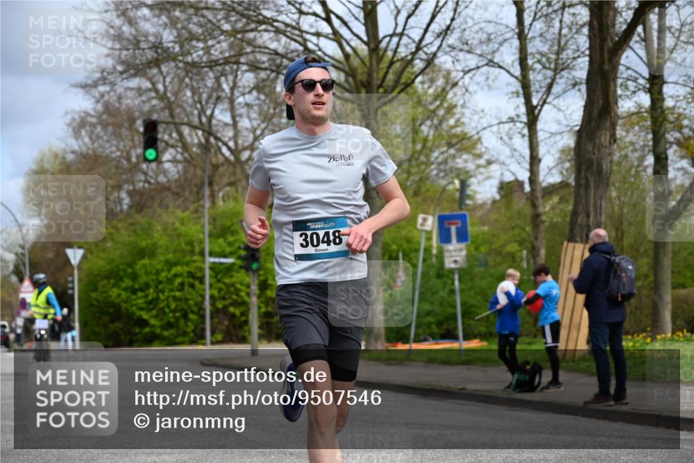 12.04.2026 - 45. Internationalen Wilhelmsburger Insellauf J. Mangold http://msf.ph/oto/9507546 12.04.2026 12:46:56 Ziel 3048, 5413, 4656, 5556, 5709, 3750, 3301, 4466 meine-sportfotos.de