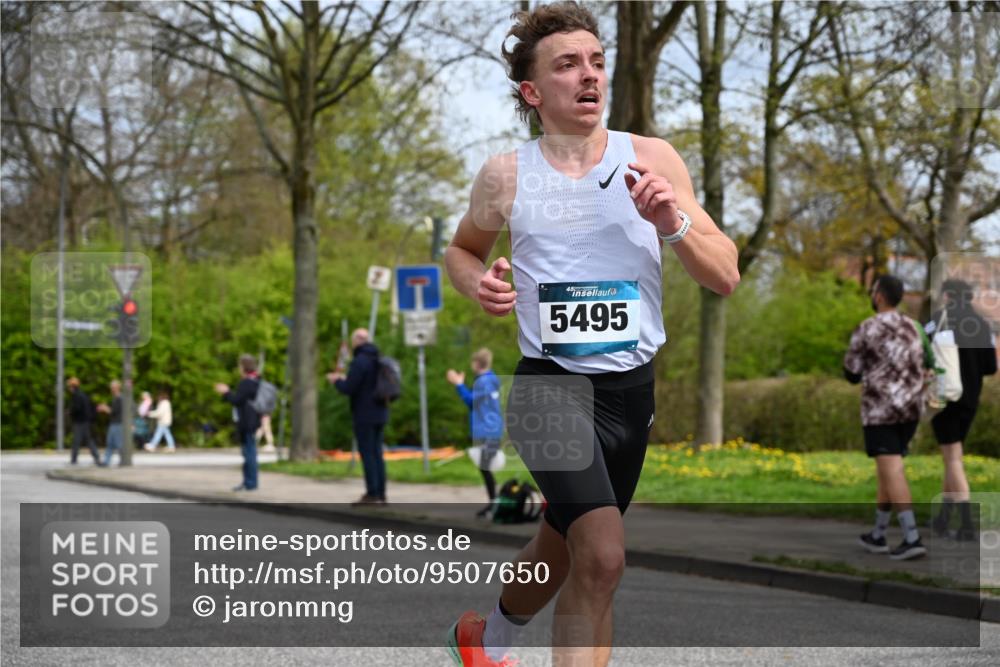 12.04.2026 - 45. Internationalen Wilhelmsburger Insellauf J. Mangold http://msf.ph/oto/9507650 12.04.2026 12:47:37 Ziel 4466, 5495, 3452, 4877, 4874, 5607, 5364, 5853 meine-sportfotos.de