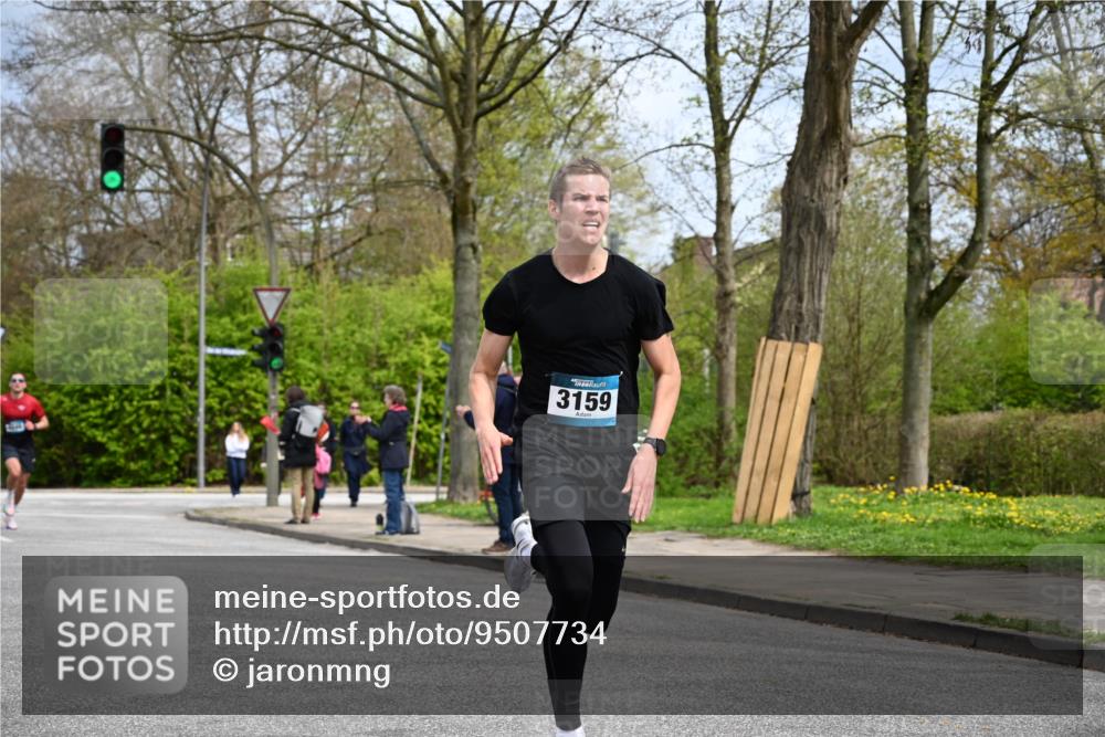 12.04.2026 - 45. Internationalen Wilhelmsburger Insellauf J. Mangold http://msf.ph/oto/9507734 12.04.2026 12:48:29 Ziel 3159, 4677, 4240, 4893, 3947, 5648, 4876, 2378, 5625 meine-sportfotos.de