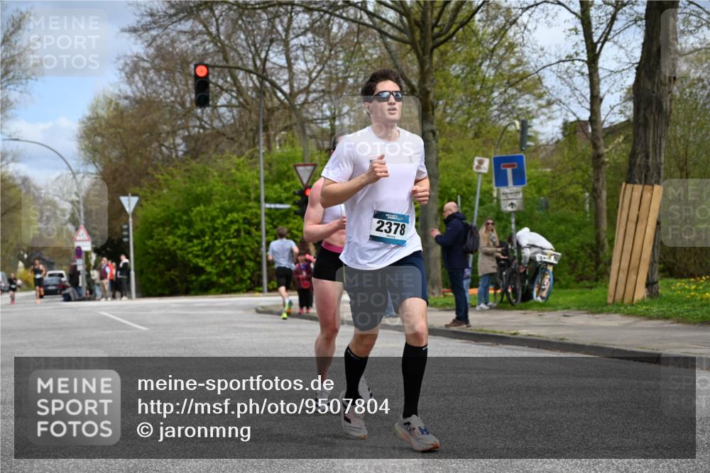 12.04.2026 - 45. Internationalen Wilhelmsburger Insellauf J. Mangold http://msf.ph/oto/9507804 12.04.2026 12:49:03 Ziel 4876, 2378, 5625, 5711, 5566, 3816, 5335, 5335, 3612, 2403, 5793 meine-sportfotos.de