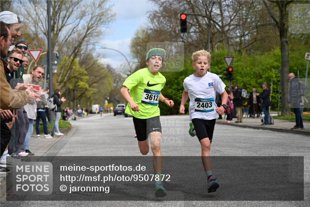 12.04.2026 - 45. Internationalen Wilhelmsburger Insellauf J. Mangold http://msf.ph/oto/9507872 12.04.2026 12:49:31 Ziel 5566, 3816, 5335, 3612, 2403, 5793, 5527, 4505, 4505, 5146, 5280 meine-sportfotos.de