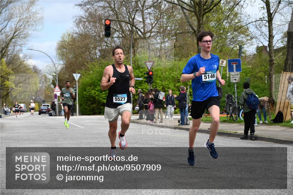 12.04.2026 - 45. Internationalen Wilhelmsburger Insellauf J. Mangold http://msf.ph/oto/9507909 12.04.2026 12:49:53 Ziel 5527, 4505, 5146, 5280, 5483, 2734, 5601, 5659, 5678 meine-sportfotos.de
