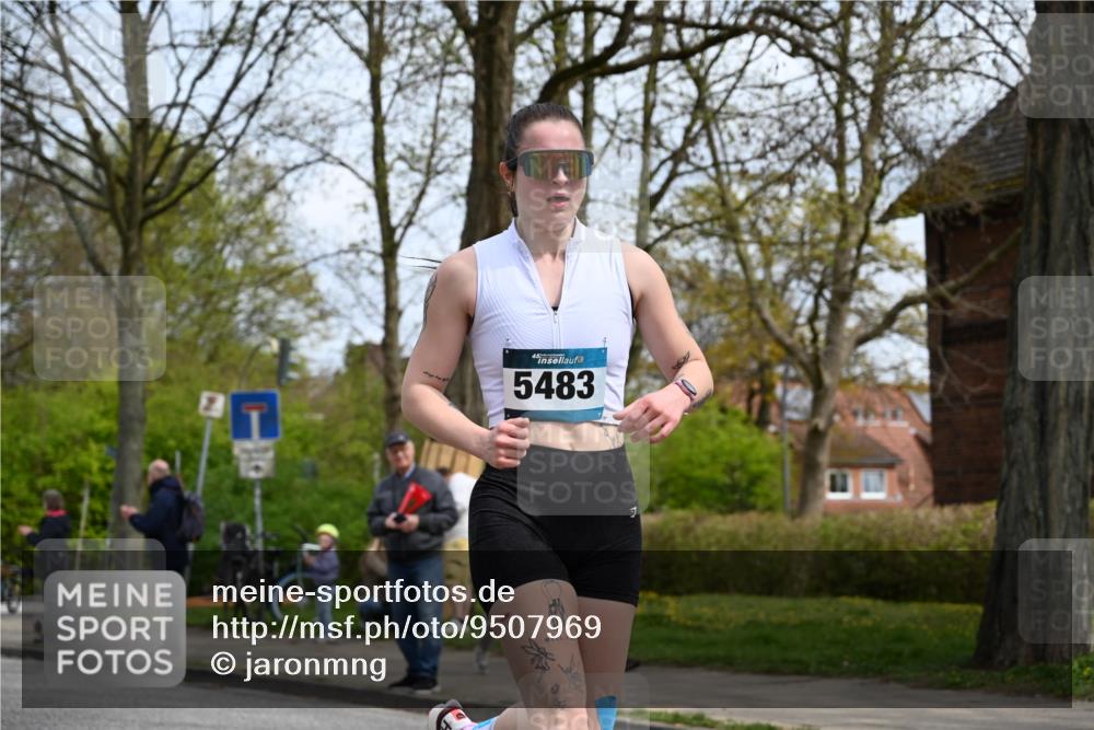 12.04.2026 - 45. Internationalen Wilhelmsburger Insellauf J. Mangold http://msf.ph/oto/9507969 12.04.2026 12:50:06 Ziel 5527, 4505, 5146, 5280, 5483, 2734, 5601, 5659, 5678 meine-sportfotos.de
