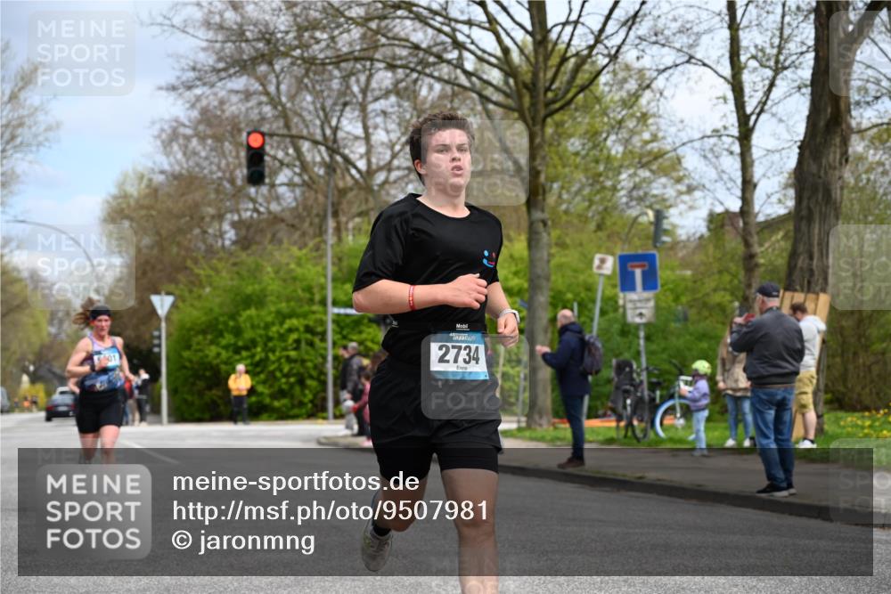 12.04.2026 - 45. Internationalen Wilhelmsburger Insellauf J. Mangold http://msf.ph/oto/9507981 12.04.2026 12:50:14 Ziel 5280, 5483, 2734, 5601, 5659, 5678, 5530, 5825 meine-sportfotos.de