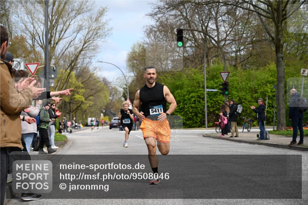 12.04.2026 - 45. Internationalen Wilhelmsburger Insellauf J. Mangold http://msf.ph/oto/9508046 12.04.2026 12:50:51 Ziel 5530, 5825, 5411, 4282, 3982, 3925, 5595, 2959, 5860 meine-sportfotos.de