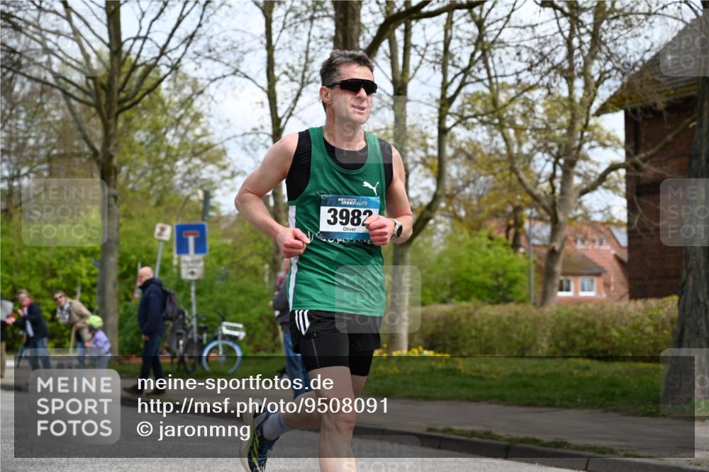 12.04.2026 - 45. Internationalen Wilhelmsburger Insellauf J. Mangold http://msf.ph/oto/9508091 12.04.2026 12:51:08 Ziel 4282, 3982, 3925, 5595, 2959, 5860, 4110, 5307, 5809 meine-sportfotos.de