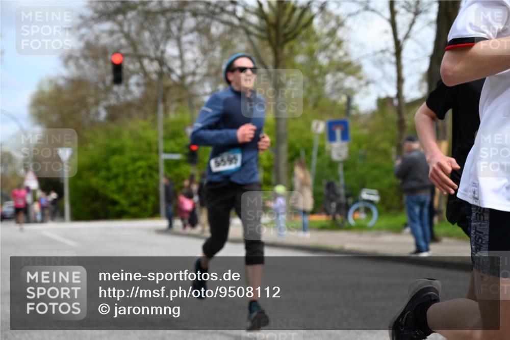 12.04.2026 - 45. Internationalen Wilhelmsburger Insellauf J. Mangold http://msf.ph/oto/9508112 12.04.2026 12:51:15 Ziel 4282, 3982, 3925, 5595, 2959, 5860, 5860, 4110, 5307, 5809, 5326, 2787, 5627, 5493, 4560 meine-sportfotos.de