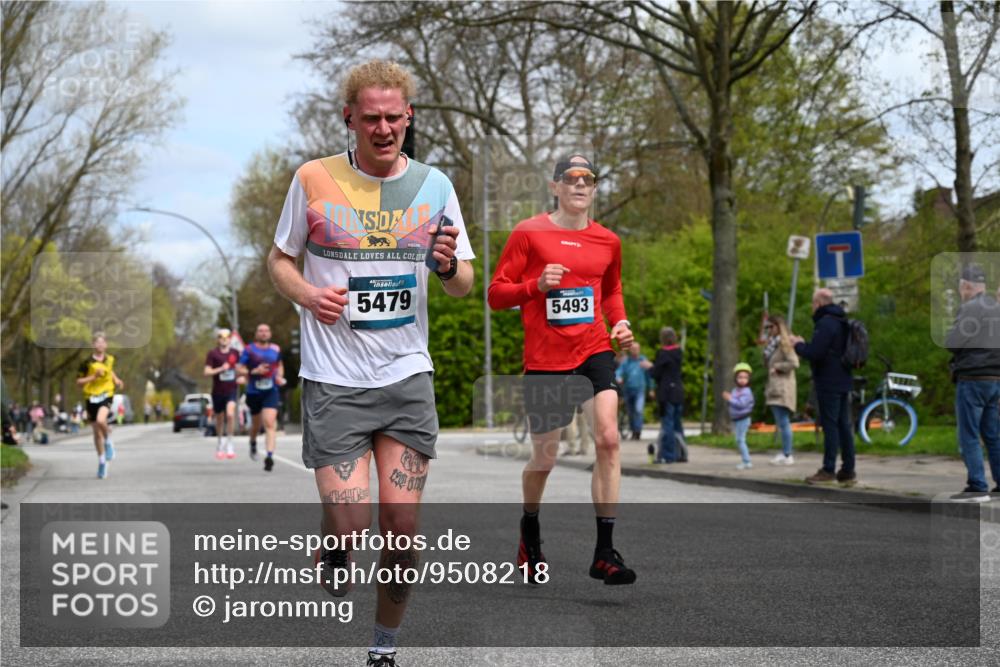 12.04.2026 - 45. Internationalen Wilhelmsburger Insellauf J. Mangold http://msf.ph/oto/9508218 12.04.2026 12:51:52 Ziel 5809, 5326, 2787, 5627, 5493, 4560, 2779, 3903, 5479, 5797, 4529, 4529, 5758, 2033, 4571, 2414, 4609 meine-sportfotos.de