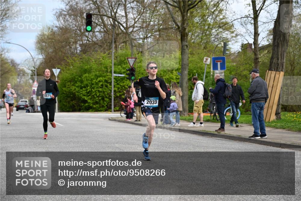 12.04.2026 - 45. Internationalen Wilhelmsburger Insellauf J. Mangold http://msf.ph/oto/9508266 12.04.2026 12:52:13 Ziel 5797, 4529, 5758, 2033, 4571, 2414, 4609, 4609, 5779, 4346 meine-sportfotos.de