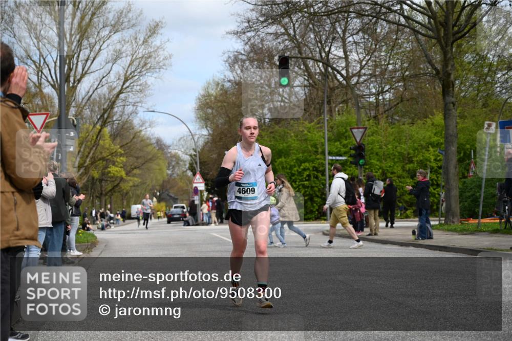 12.04.2026 - 45. Internationalen Wilhelmsburger Insellauf J. Mangold http://msf.ph/oto/9508300 12.04.2026 12:52:17 Ziel 4529, 5758, 2033, 4571, 2414, 4609, 5779, 4346 meine-sportfotos.de