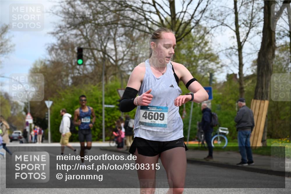 12.04.2026 - 45. Internationalen Wilhelmsburger Insellauf J. Mangold http://msf.ph/oto/9508315 12.04.2026 12:52:19 Ziel 5758, 2033, 4571, 2414, 4609, 5779, 4346, 5763 meine-sportfotos.de