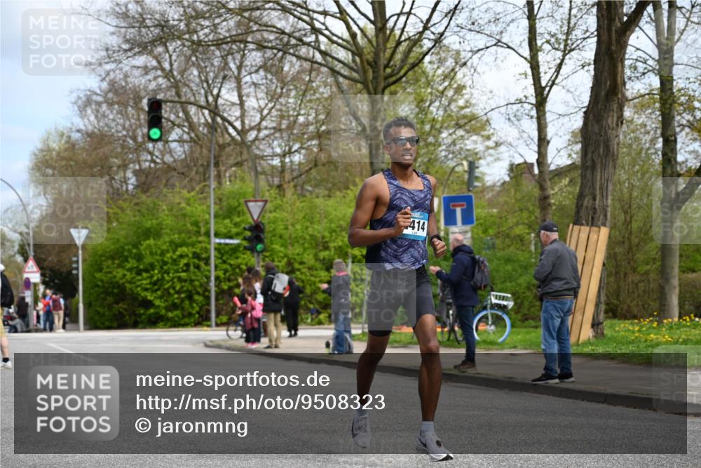 12.04.2026 - 45. Internationalen Wilhelmsburger Insellauf J. Mangold http://msf.ph/oto/9508323 12.04.2026 12:52:20 Ziel 5758, 2033, 4571, 2414, 4609, 5779, 5779, 4346, 5763, 2896 meine-sportfotos.de