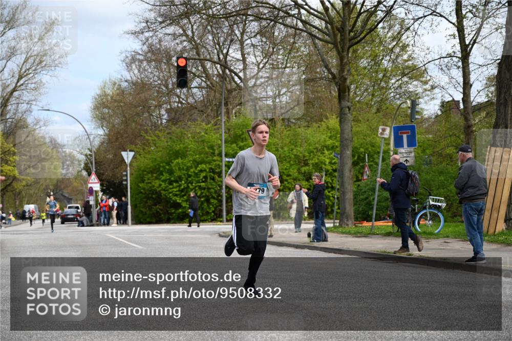 12.04.2026 - 45. Internationalen Wilhelmsburger Insellauf J. Mangold http://msf.ph/oto/9508332 12.04.2026 12:52:27 Ziel 4571, 2414, 4609, 5779, 4346, 5763, 2896, 5621, 4879, 4891, 5127 meine-sportfotos.de