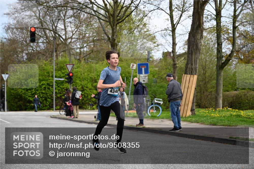12.04.2026 - 45. Internationalen Wilhelmsburger Insellauf J. Mangold http://msf.ph/oto/9508355 12.04.2026 12:52:36 Ziel 4609, 5779, 4346, 5763, 2896, 5621, 4879, 4891, 5127, 5127, 2218, 4183, 3749, 3160 meine-sportfotos.de
