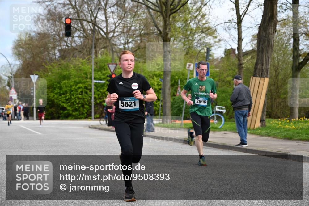 12.04.2026 - 45. Internationalen Wilhelmsburger Insellauf J. Mangold http://msf.ph/oto/9508393 12.04.2026 12:52:50 Ziel 5763, 2896, 5621, 4879, 4891, 5127, 2218, 4183, 3749, 3160, 5628, 5447, 5464, 5358 meine-sportfotos.de