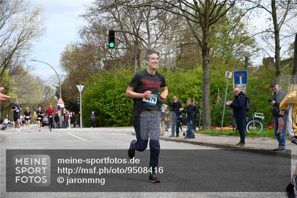 12.04.2026 - 45. Internationalen Wilhelmsburger Insellauf J. Mangold http://msf.ph/oto/9508416 12.04.2026 12:52:58 Ziel 5763, 2896, 5621, 4879, 4891, 5127, 2218, 4183, 3749, 3160, 3160, 5628, 5447, 5464, 5358 meine-sportfotos.de