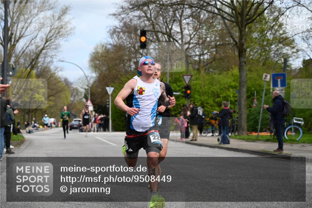 12.04.2026 - 45. Internationalen Wilhelmsburger Insellauf J. Mangold http://msf.ph/oto/9508449 12.04.2026 12:53:07 Ziel 5763, 2896, 5621, 4879, 4891, 5127, 2218, 4183, 3749, 3160, 5628, 5447, 5464, 5464, 5358, 3293, 4317, 5227, 3294, 3520 meine-sportfotos.de