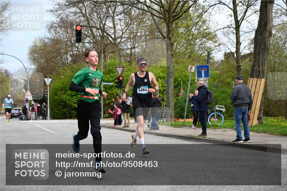 12.04.2026 - 45. Internationalen Wilhelmsburger Insellauf J. Mangold http://msf.ph/oto/9508463 12.04.2026 12:53:13 Ziel 5127, 2218, 4183, 3749, 3160, 5628, 5447, 5464, 5358, 3293, 4317, 5227, 3294, 3520, 5143, 5754, 4592, 4455, 4037 meine-sportfotos.de