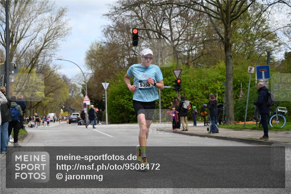 12.04.2026 - 45. Internationalen Wilhelmsburger Insellauf J. Mangold http://msf.ph/oto/9508472 12.04.2026 12:53:19 Ziel 4183, 3749, 3160, 5628, 5447, 5464, 5358, 3293, 4317, 5227, 3294, 3520, 5143, 5754, 4592, 4455, 4037, 5784, 5785, 4658 meine-sportfotos.de