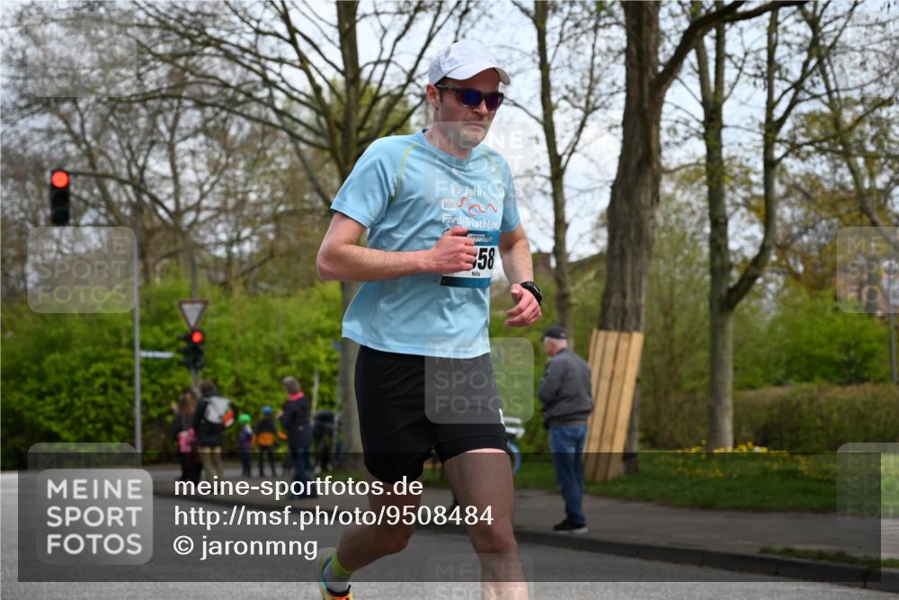 12.04.2026 - 45. Internationalen Wilhelmsburger Insellauf J. Mangold http://msf.ph/oto/9508484 12.04.2026 12:53:20 Ziel 4183, 3749, 3160, 5628, 5447, 5464, 5358, 3293, 4317, 5227, 3294, 3520, 5143, 5143, 5754, 4592, 4455, 4037, 5784, 5785, 4658 meine-sportfotos.de