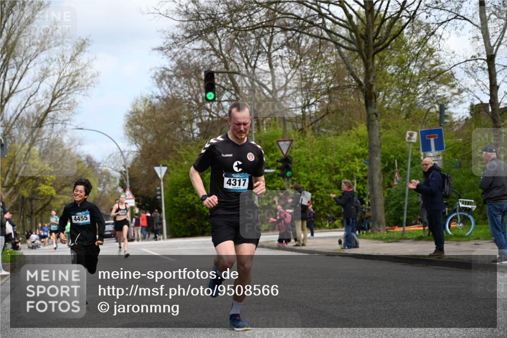 12.04.2026 - 45. Internationalen Wilhelmsburger Insellauf J. Mangold http://msf.ph/oto/9508566 12.04.2026 12:53:43 Ziel 3293, 4317, 5227, 3294, 3520, 5143, 5754, 4592, 4455, 4037, 5784, 5785, 4658, 5787, 3254, 5788, 3000, 4823, 5743, 4924 meine-sportfotos.de