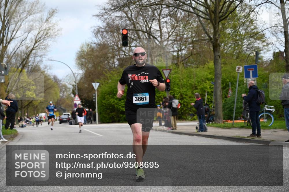 12.04.2026 - 45. Internationalen Wilhelmsburger Insellauf J. Mangold http://msf.ph/oto/9508695 12.04.2026 12:54:14 Ziel 5788, 3000, 4823, 5743, 4924, 5630, 5858, 3661, 2852, 2085, 5016, 3157, 5283, 3163, 4472, 5478 meine-sportfotos.de