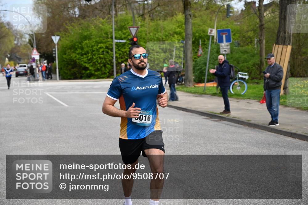 12.04.2026 - 45. Internationalen Wilhelmsburger Insellauf J. Mangold http://msf.ph/oto/9508707 12.04.2026 12:54:22 Ziel 3000, 4823, 5743, 4924, 5630, 5858, 3661, 2852, 2085, 5016, 3157, 5283, 3163, 4472, 3163, 4472, 5478, 5513, 5296, 4570, 3302 meine-sportfotos.de