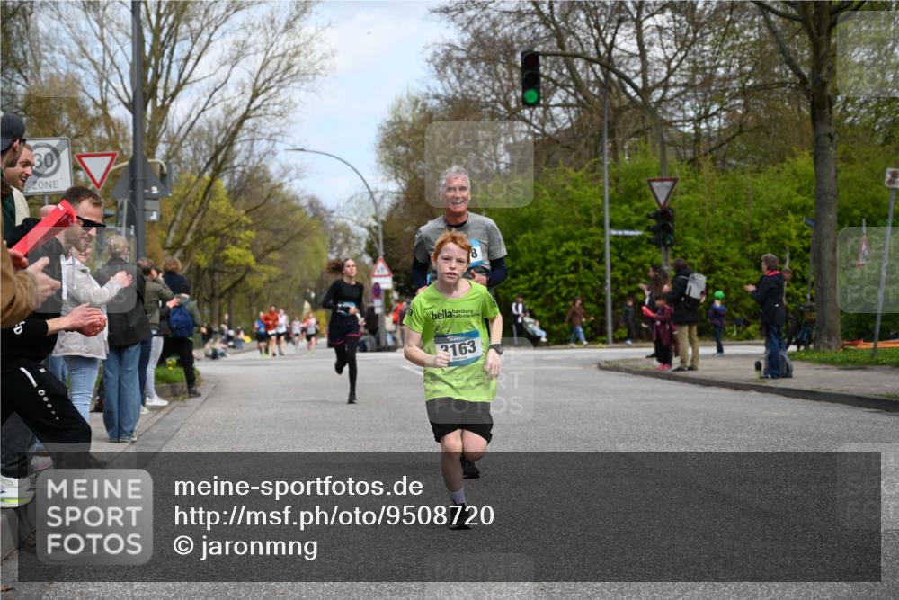 12.04.2026 - 45. Internationalen Wilhelmsburger Insellauf J. Mangold http://msf.ph/oto/9508720 12.04.2026 12:54:37 Ziel 5016, 3157, 5283, 3163, 4472, 5478, 5513, 5296, 4570, 3302, 2235, 3899, 3300, 5213, 3300, 5213, 3411, 4041, 5086, 5087, 4079, 4678, 3177 meine-sportfotos.de